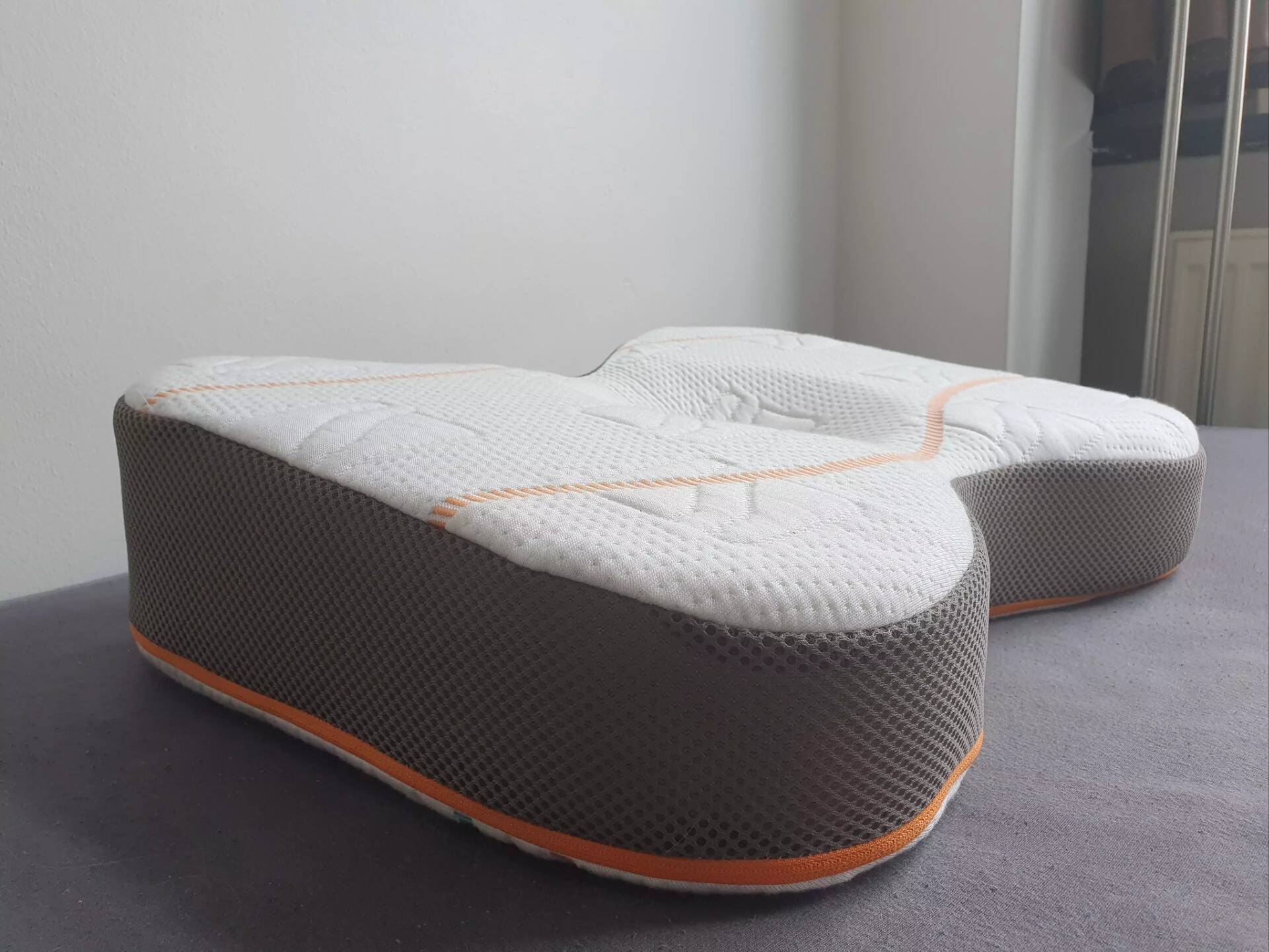 M line Athletic Pillow review 2024 Getest door slaapexperts